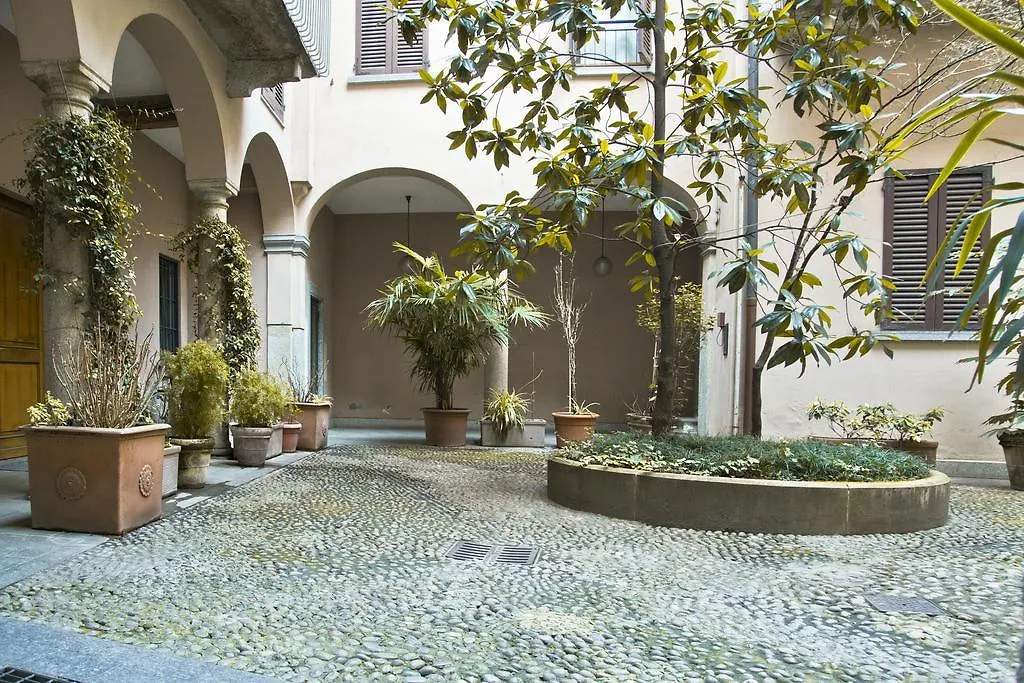 San Maurilio Apartments Milano 0*,  Italien