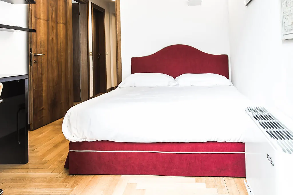 San Maurilio Apartments Milano Italien